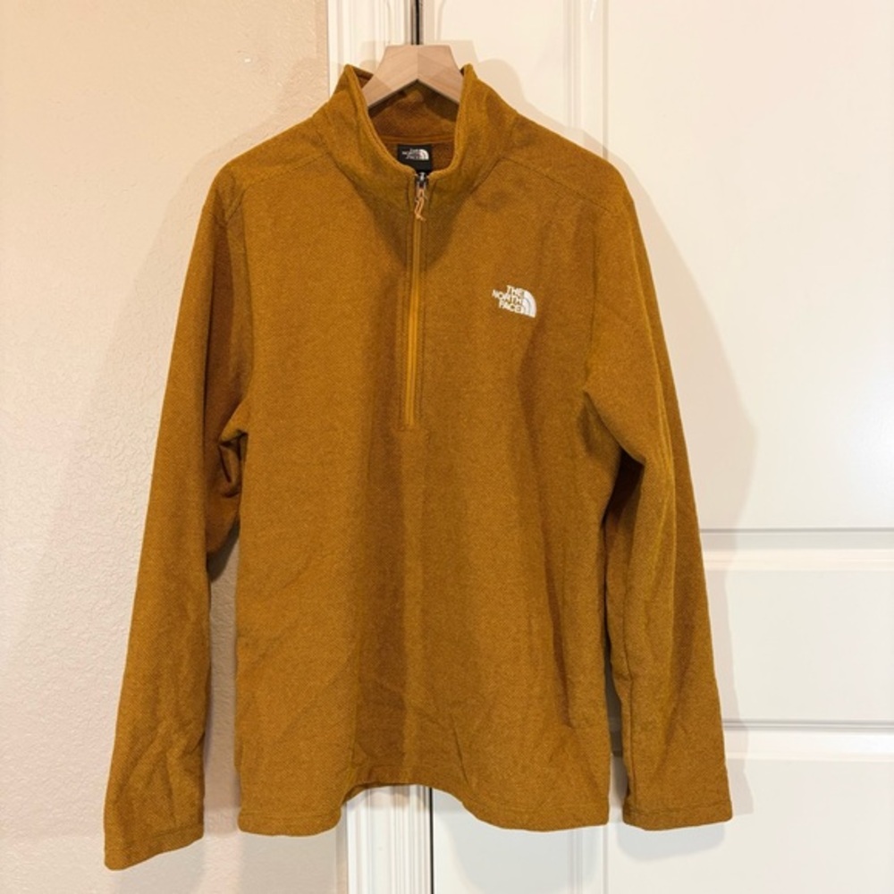 North Face Men’s Quarter Zip Pullover Fleece Lined Sweatshirt Honeycomb Texture